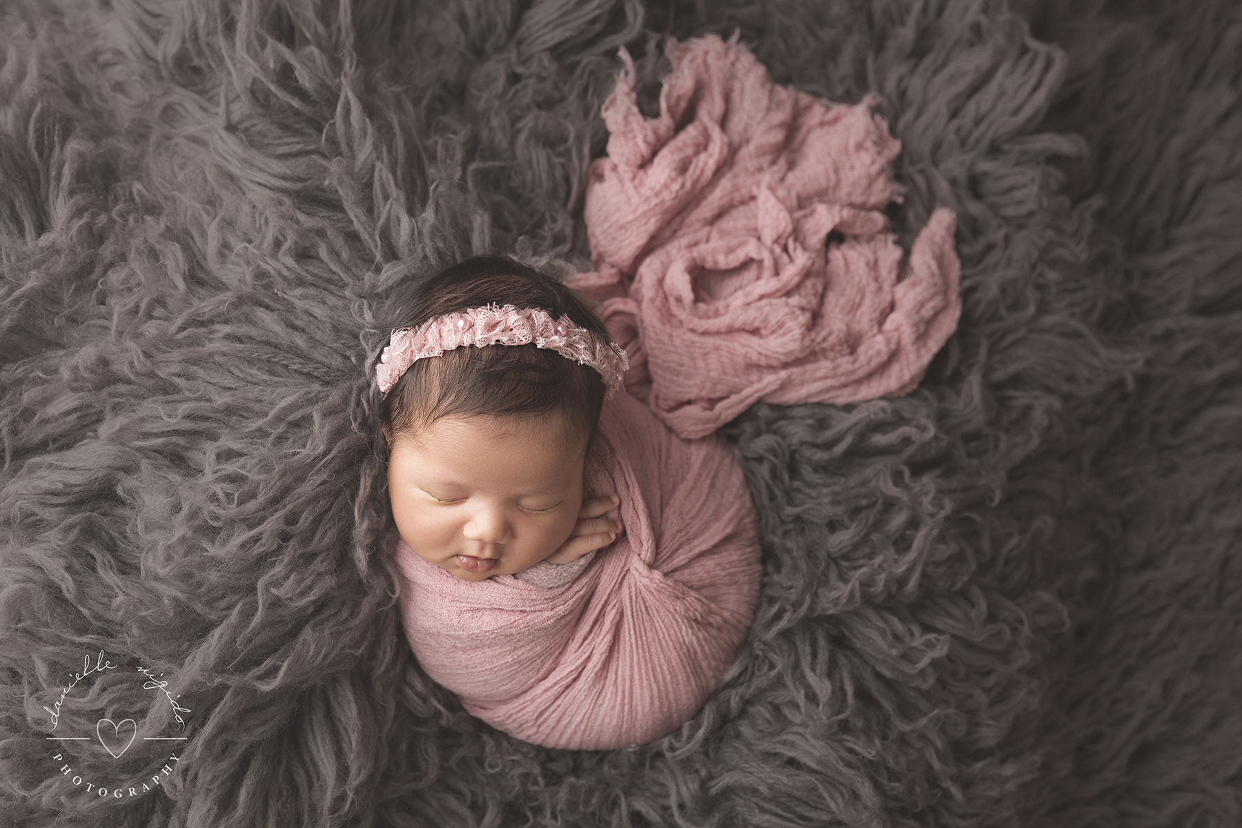 professional baby pictures Caroline Springs 