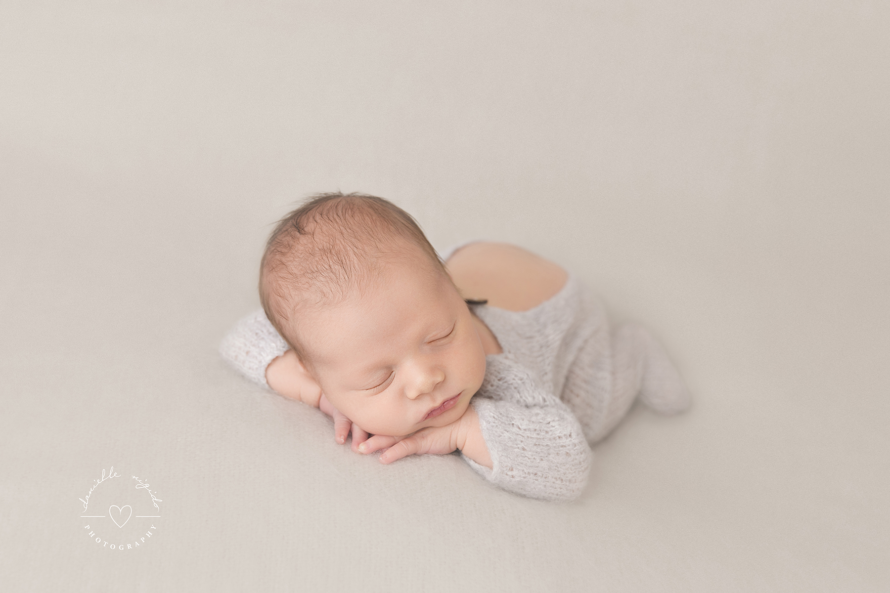 best newborn photos Melbourne