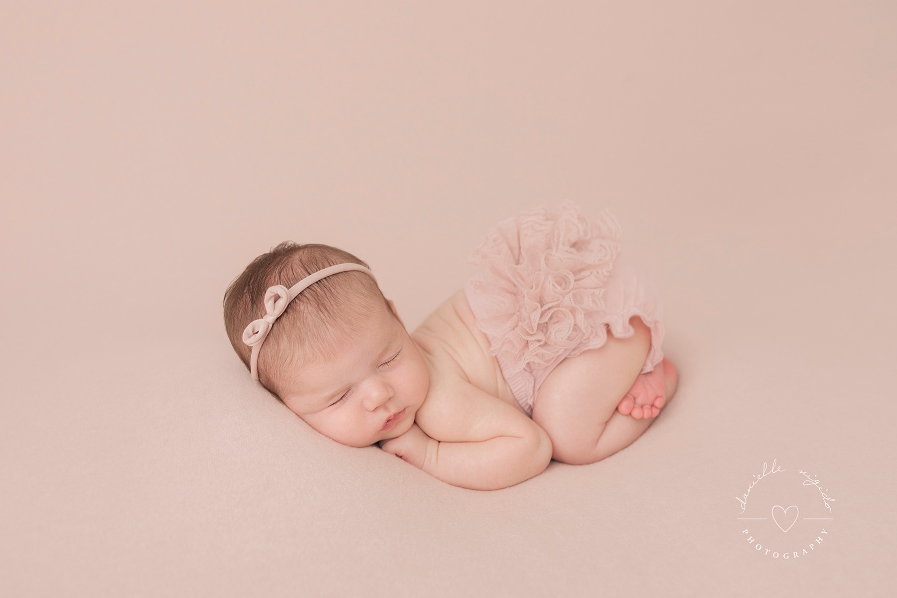 newborn photos Melbourne